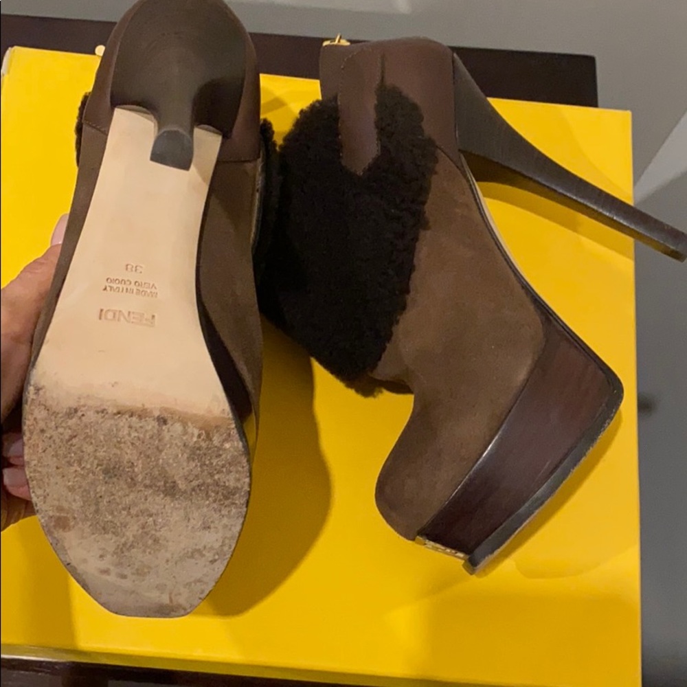 Authentic Fendi Heals - Picture 5 of 10